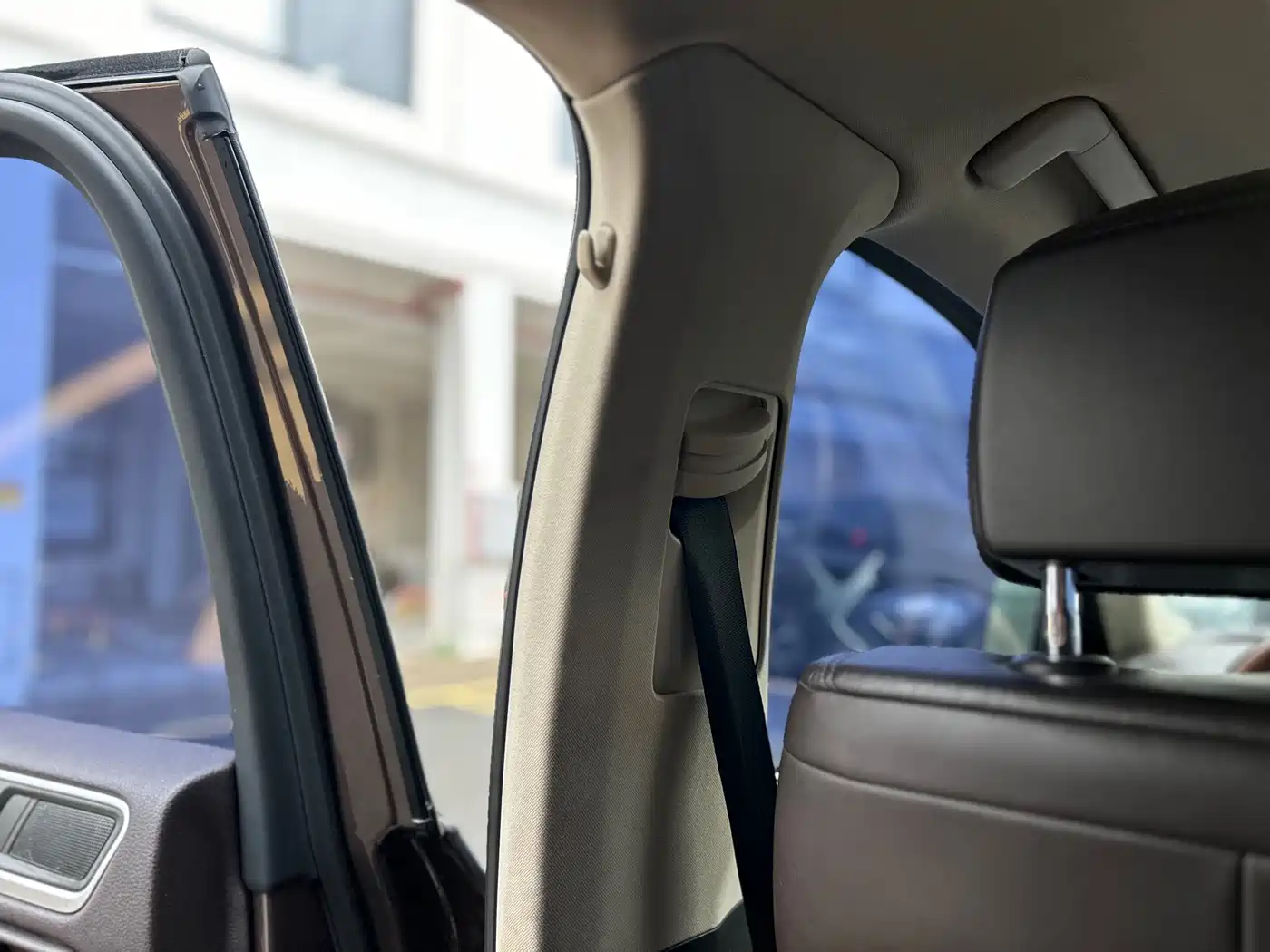 Volkswagen Touareg 2011 3.0TDI Diesel Comfort фото 21