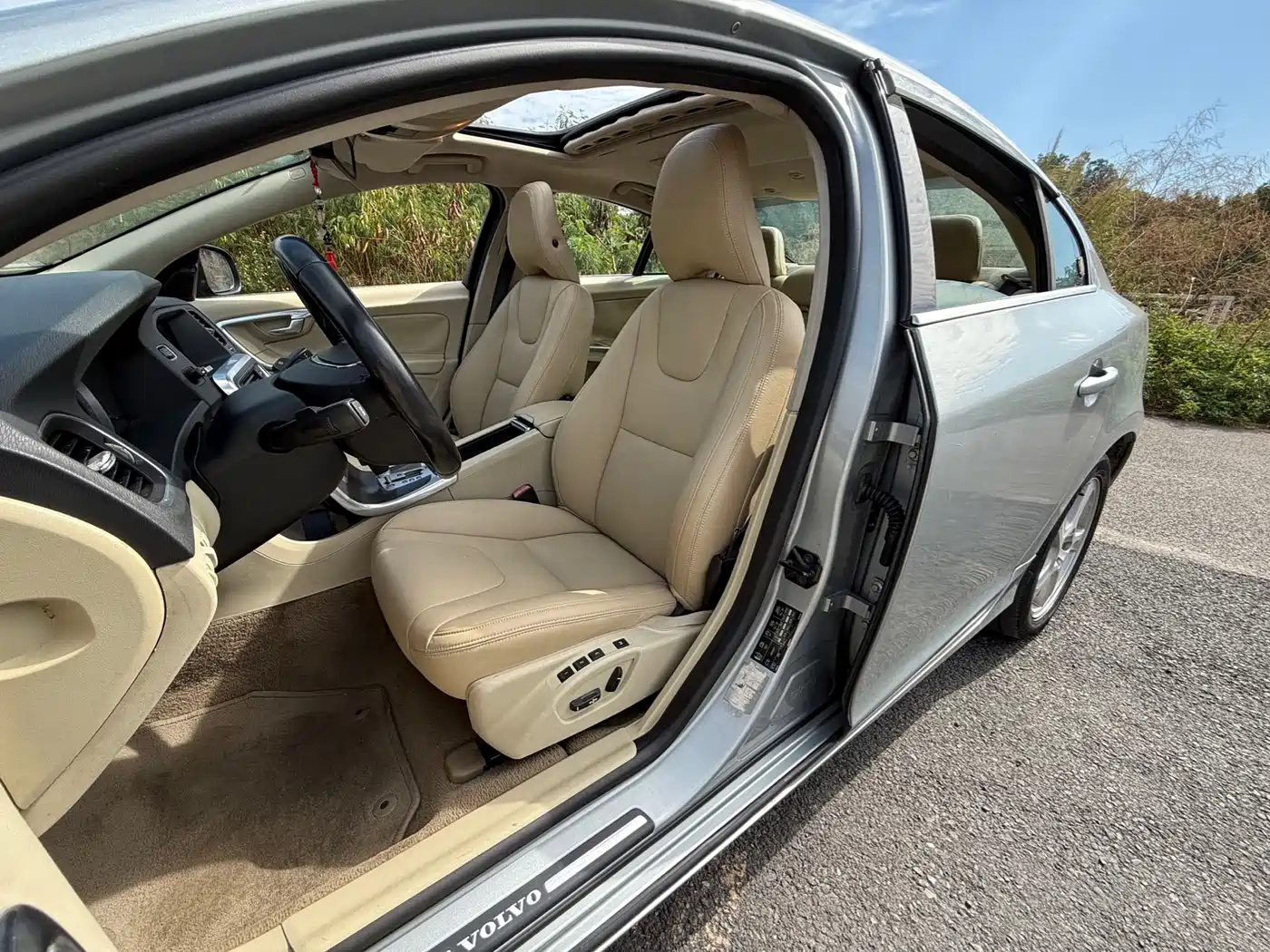 Volvo S60 (Import) 2012 2012 T5 Prestige Edition