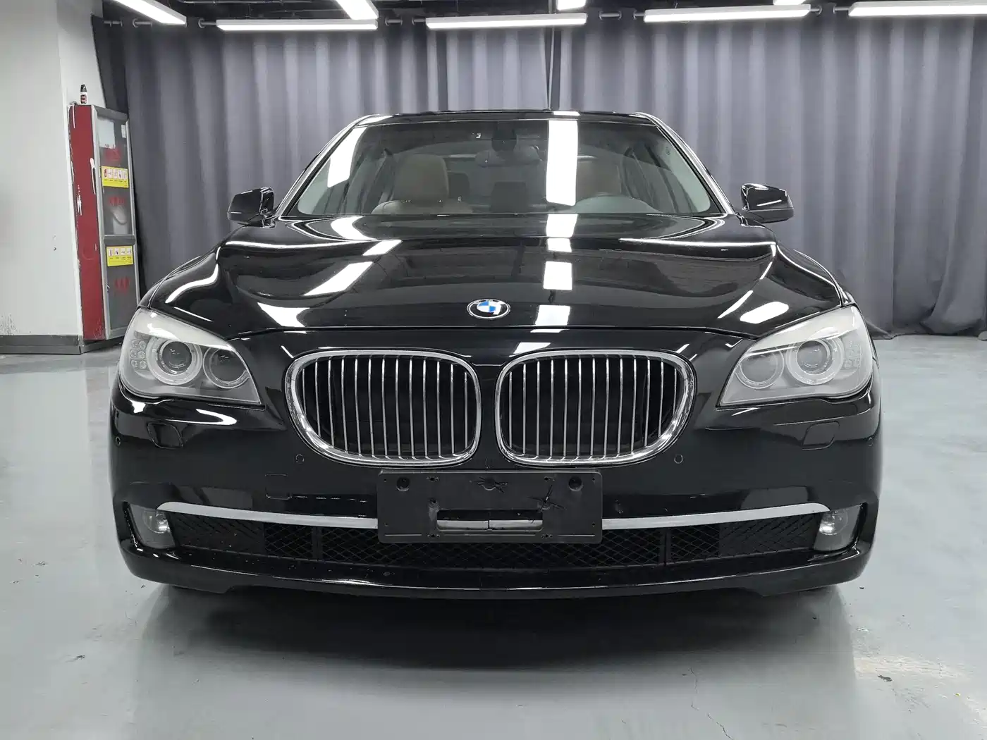 BMW 7 Series 2011 730Li Elegance фото 2