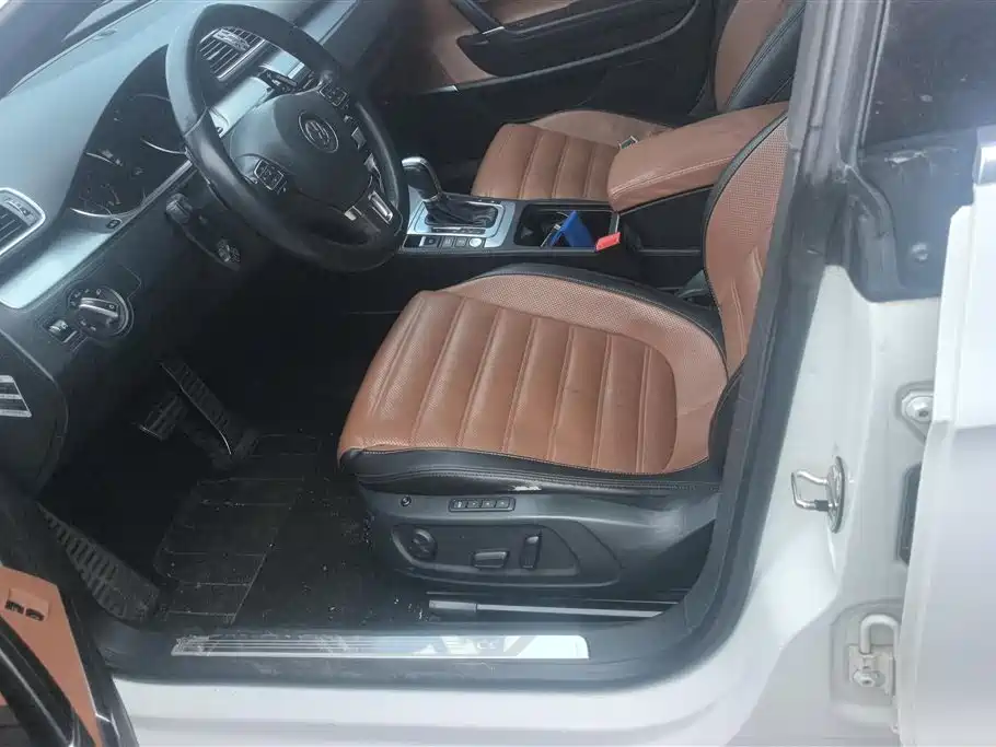 Volkswagen FAW-Volkswagen CC 2015 2.0TSI Supreme Edition фото 9