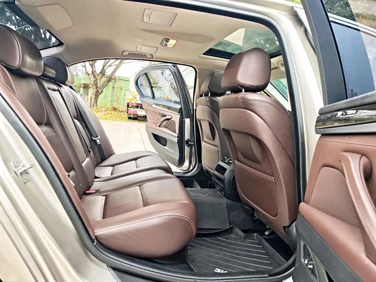 BMW 5 Series 2017 525Li Luxury Design Package фото 7