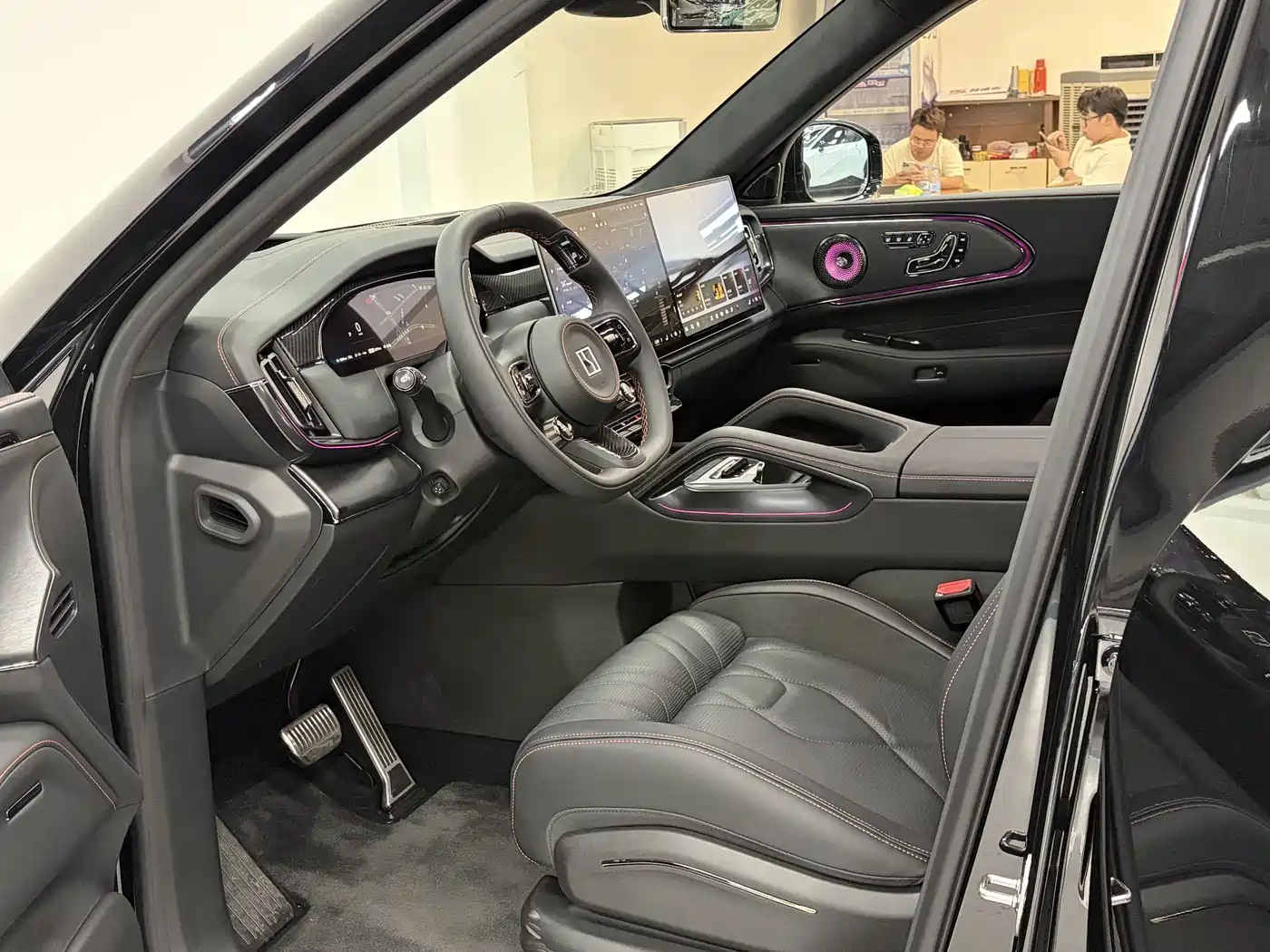 ZEEKR 8X 2026 2026 Model Dark Edition 5-Seater