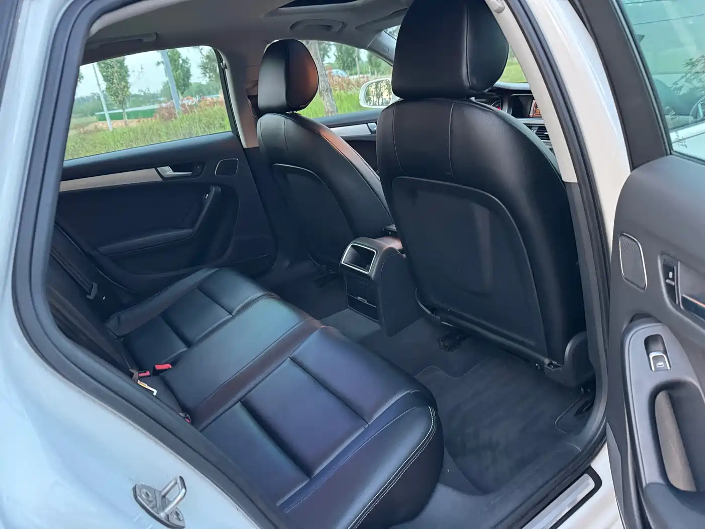 Audi A4L 2013 35 TFSI Automatic Comfort фото 13