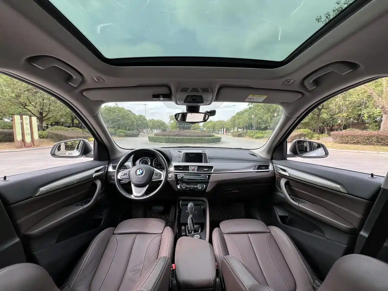 BMW X1 2019 sDrive18Li Premium Model фото 9