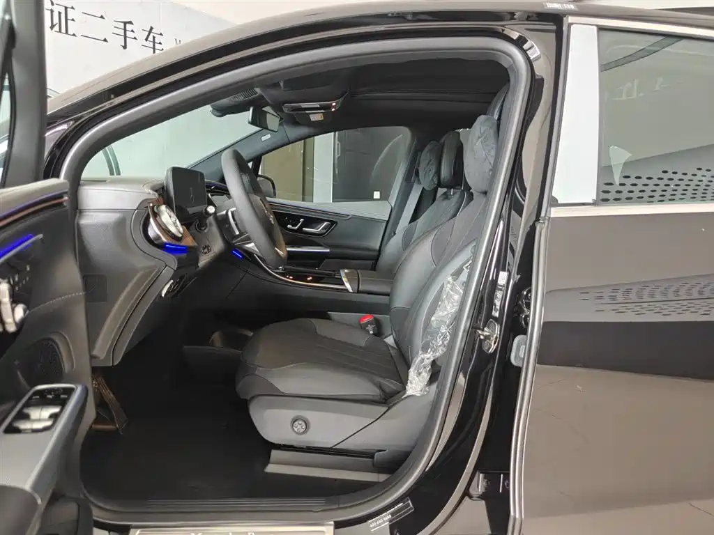 Mercedes-Benz EQE SUV 2024 500 4MATIC Pioneer Edition фото 8