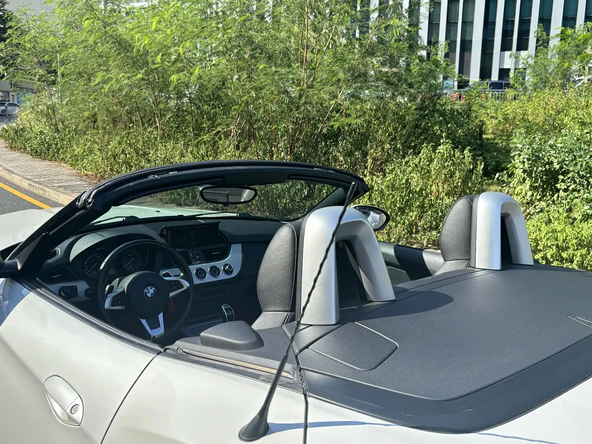 Photo 11 - BMW Z4