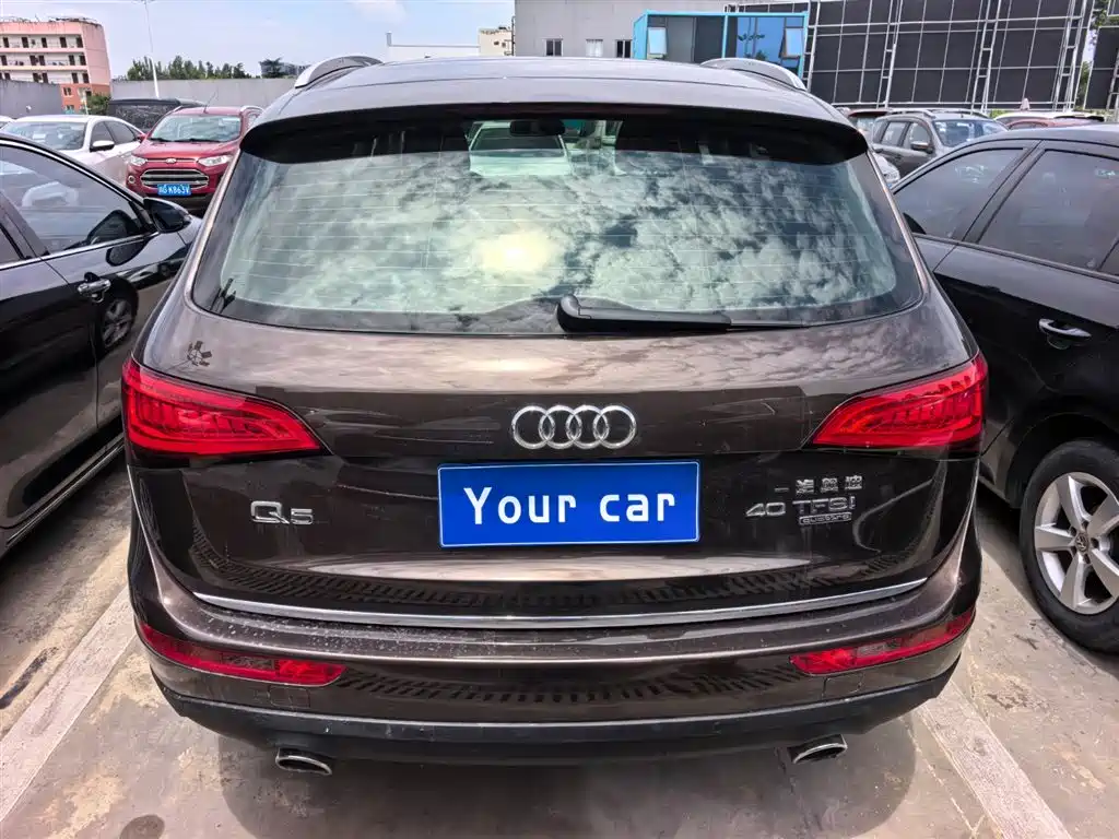 AUDI Q5