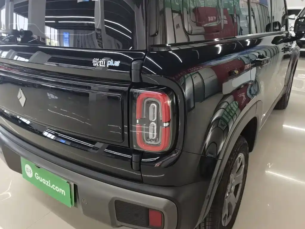 Baojun Yueye Plus 2024 2024 Smart Premium 4-Seater
