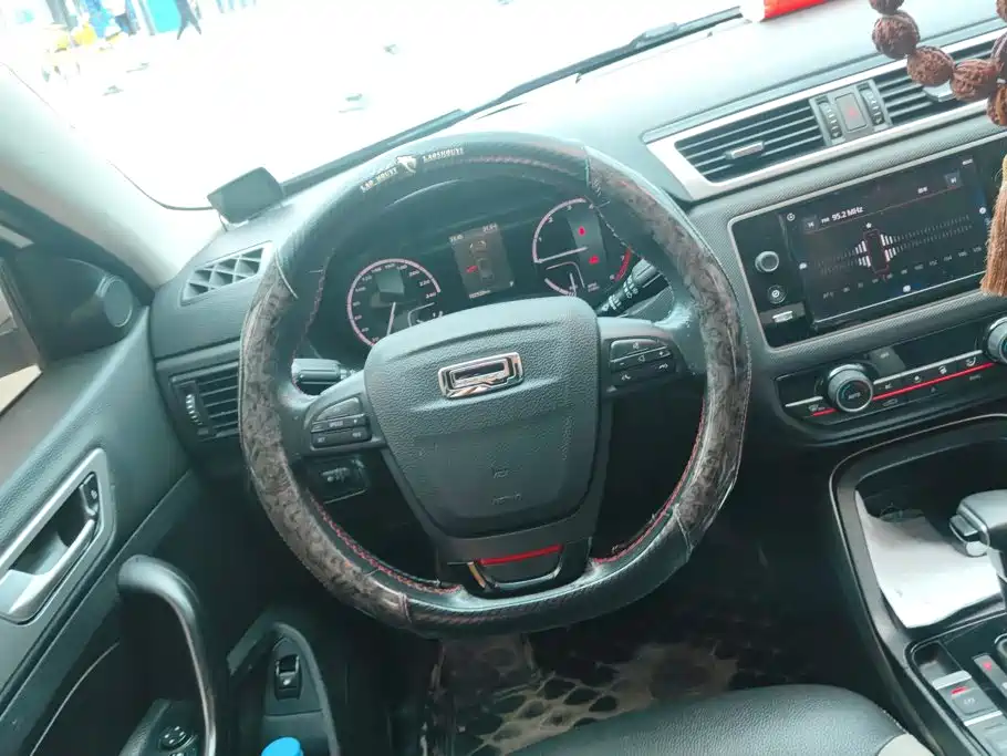 Qoros 5 2017 2017 1.6T Auto Premium
