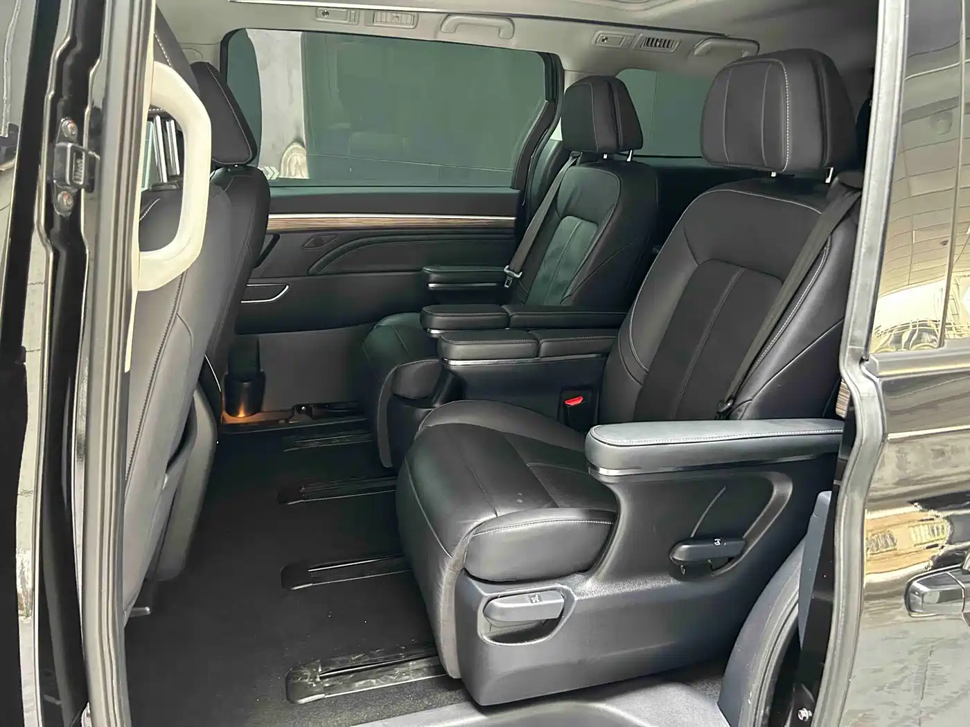 GAC Trumpchi Trumpchi M8 2021 Leading Show Series 390T Prestige Edition фото 8