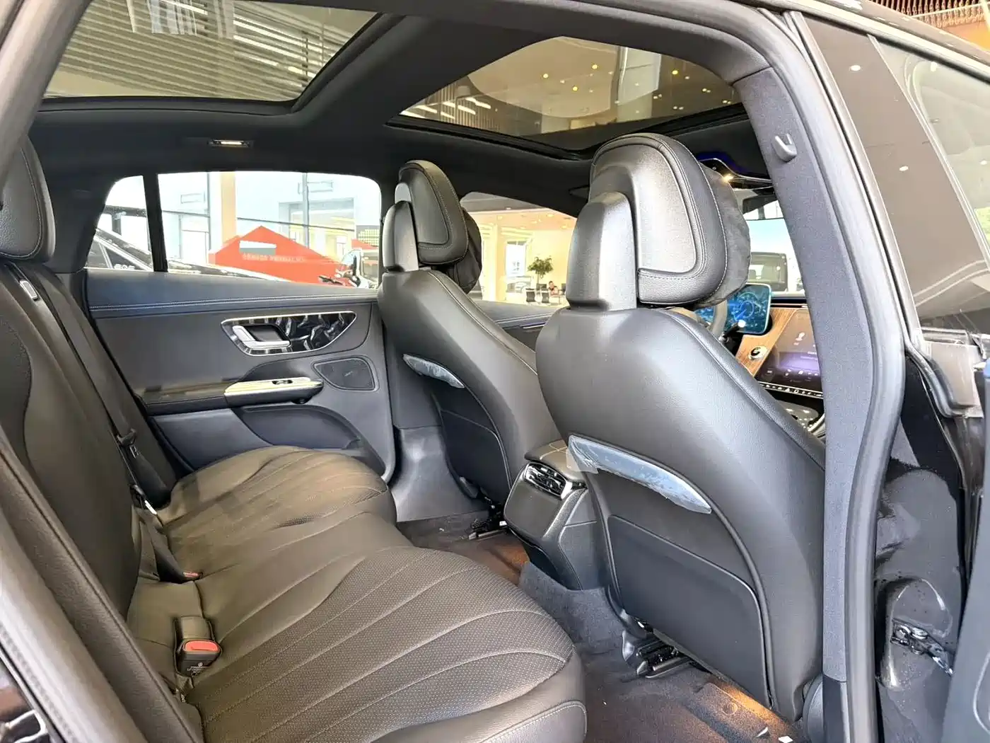Mercedes-Benz EQE 2025 2025 500 4MATIC Pioneer