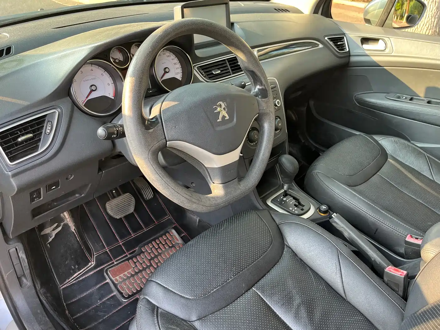 Peugeot 308 2013 2013 Model 1.6L Automatic Trend Style