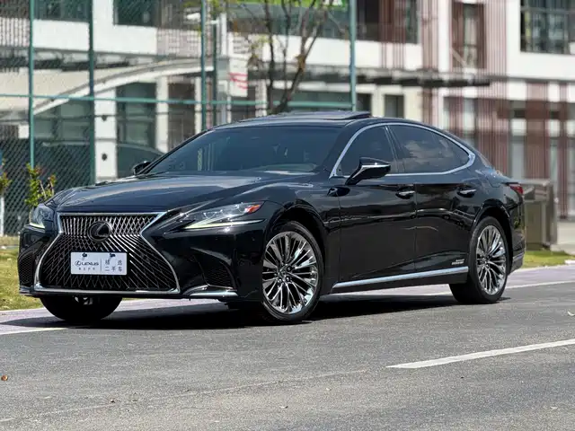 Lexus Lexus LS 2018 500h Executive Edition China V