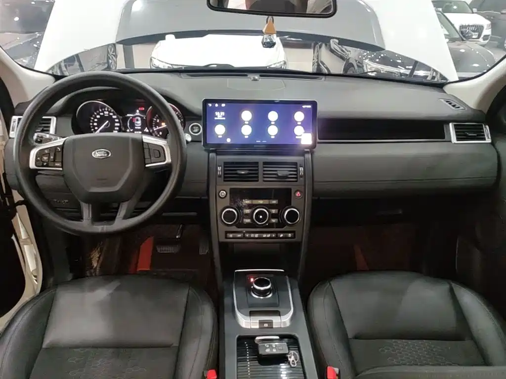 Land Rover Discovery Sport 2018 200PS PURE Edition фото 10