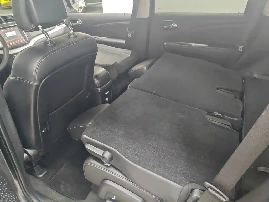 Dodge Journey 2015 2013 Model 2.4L 2WD Premium Edition