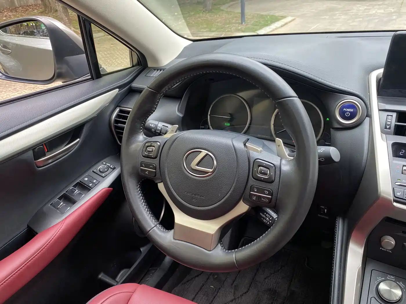 Lexus NX 2020 300h FWD F Sport China VI фото 14