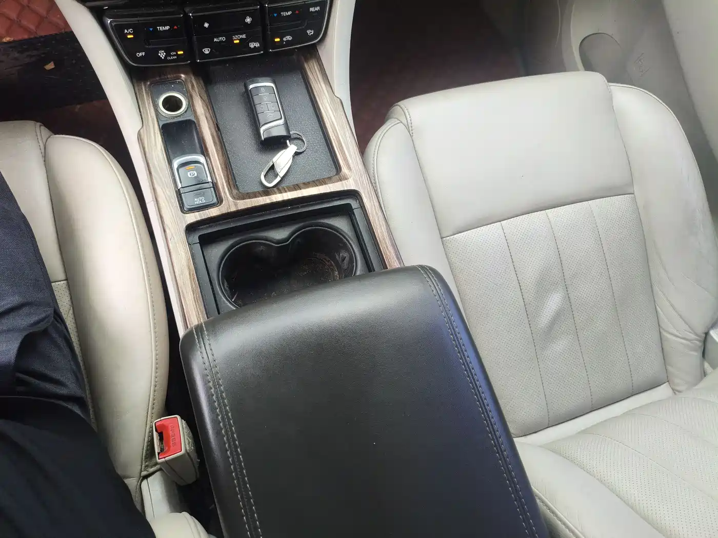 GAC Trumpchi Trumpchi M8 2018 320T Premium Edition фото 8