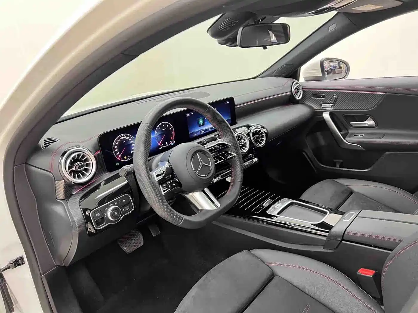 Mercedes-Benz A-Class 2025 2025 A 200 L Fashion Edition