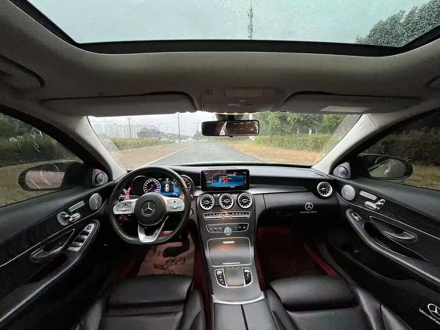 Photo 4 - Mercedes-Benz C-Class