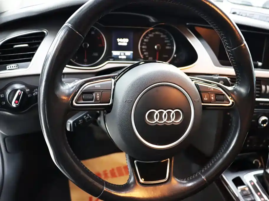 Audi A4L 2015 35 TFSI Auto Standard фото 16
