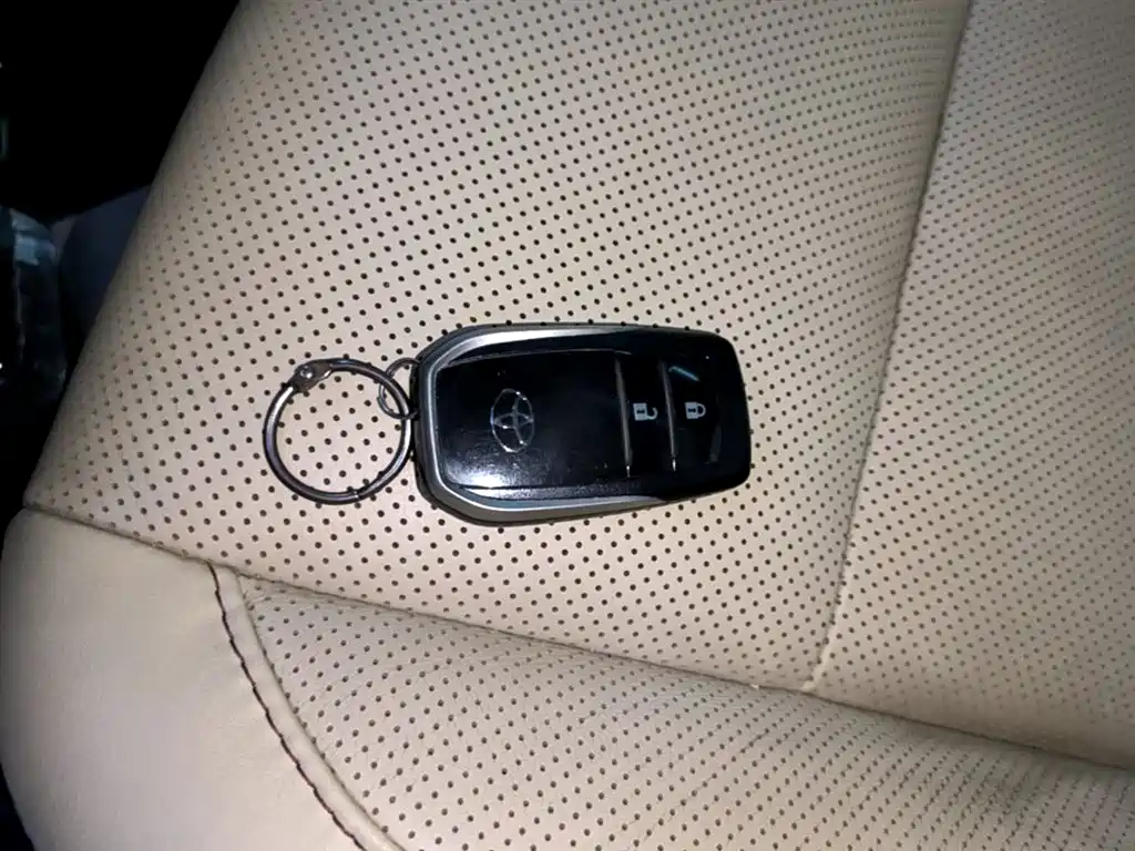 Toyota Highlander 2018 2.0T 4WD Luxury 7-seater China VI фото 9