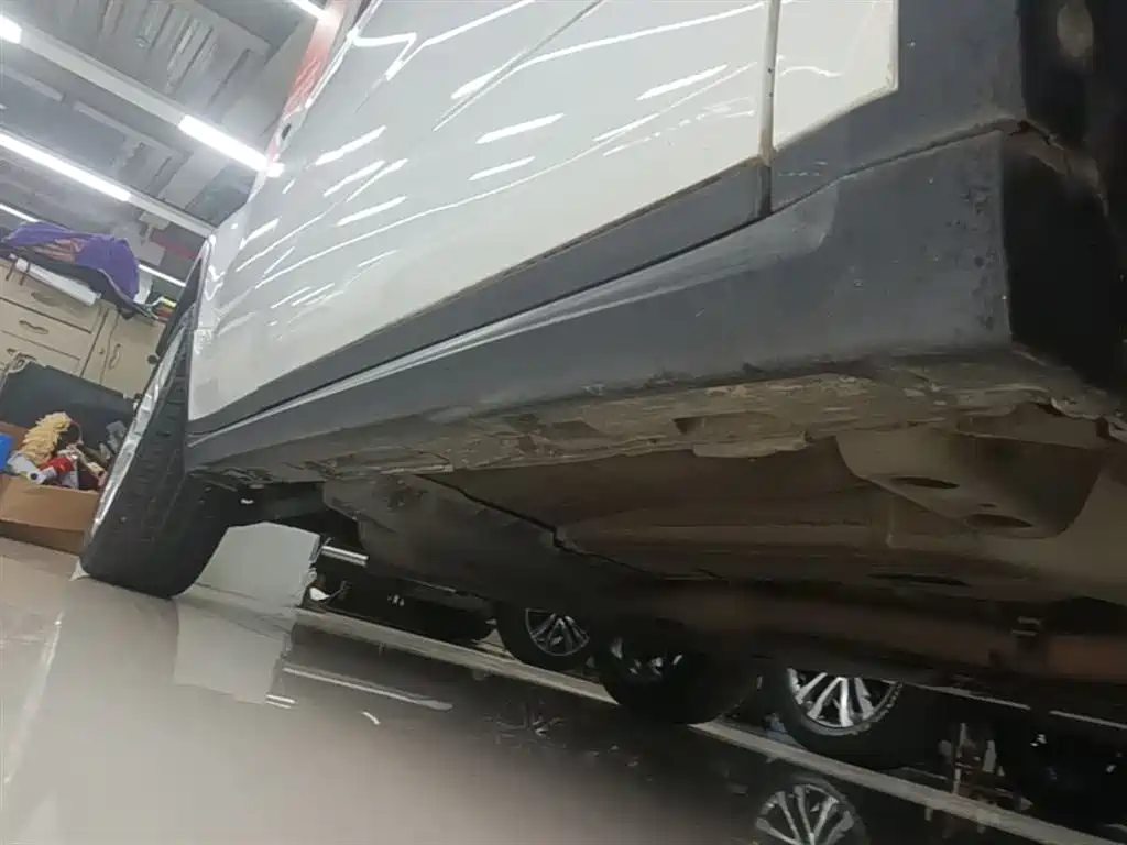 Land Rover Range Rover Evoque (Import) 2014 2.0T 5-door Brilliance Sport фото 21
