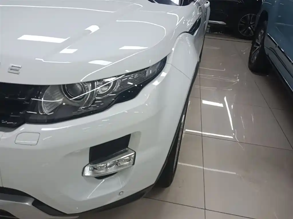 Land Rover Range Rover Evoque (Import) 2014 2.0T 5-door Brilliance Sport фото 24