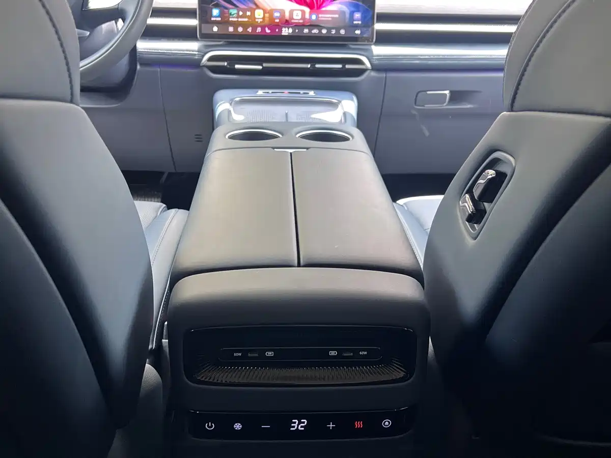 Voyah Auto Voyah Dreamer 2025 Model PHEV Basic Version фото 16