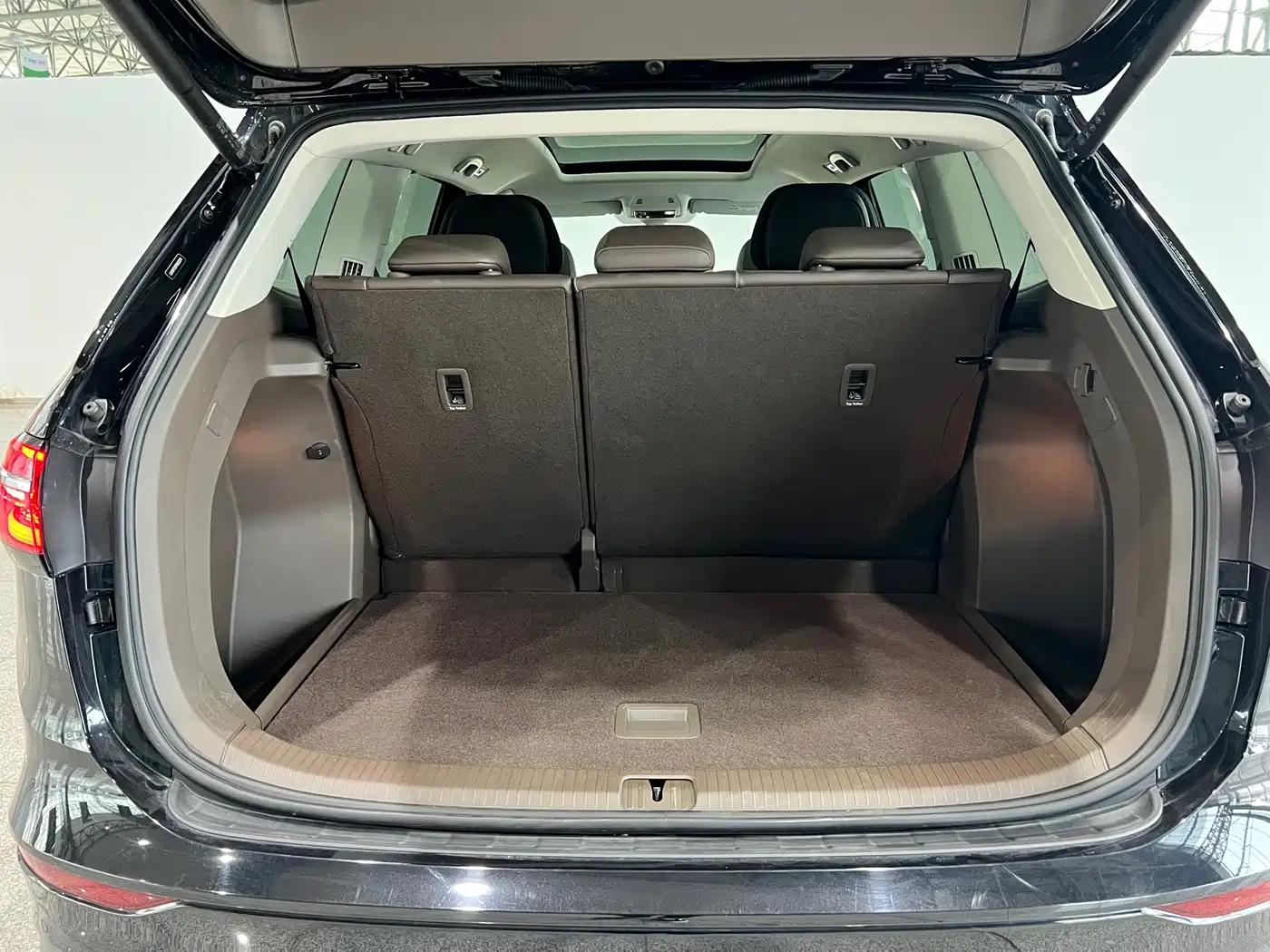 Volkswagen Viloran 2024 380TSI Executive Edition фото 32