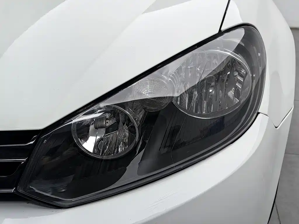 Фото 7 - Volkswagen Golf