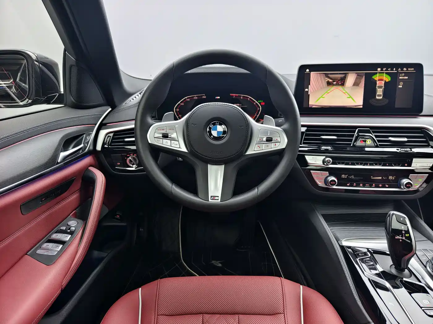 BMW 5 Series 2023 530Li Leading M Sport Package фото 6