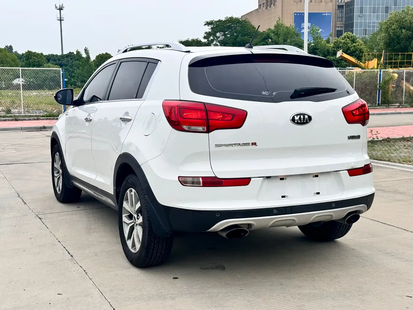 Kia Sportage 2015 2.0L Automatic 2WD GLS фото 5