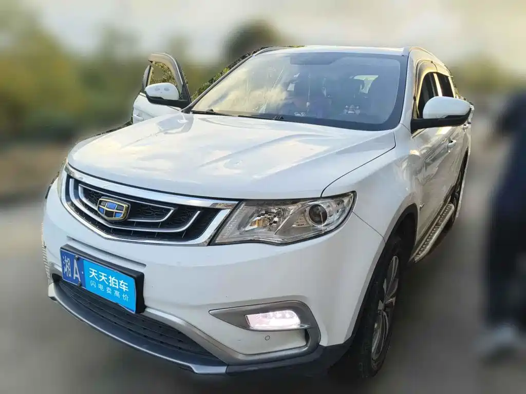Фото 1 - Geely Boyue