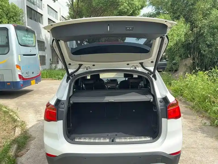 BMW X1 2016 sDrive18Li Luxury Model фото 7