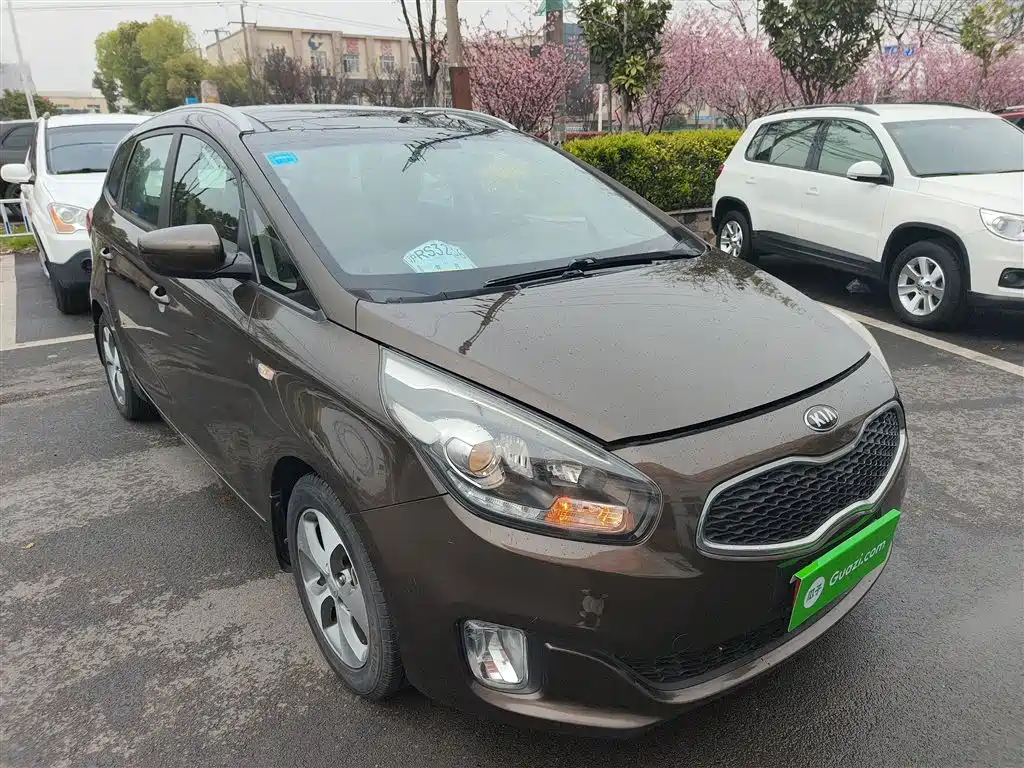 Kia Carens 2013 2.0L 5-seat Auto Standard (China V) фото 4