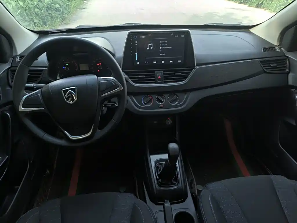Baojun 310 2020 2020 1.2L Manual Comfort Edition