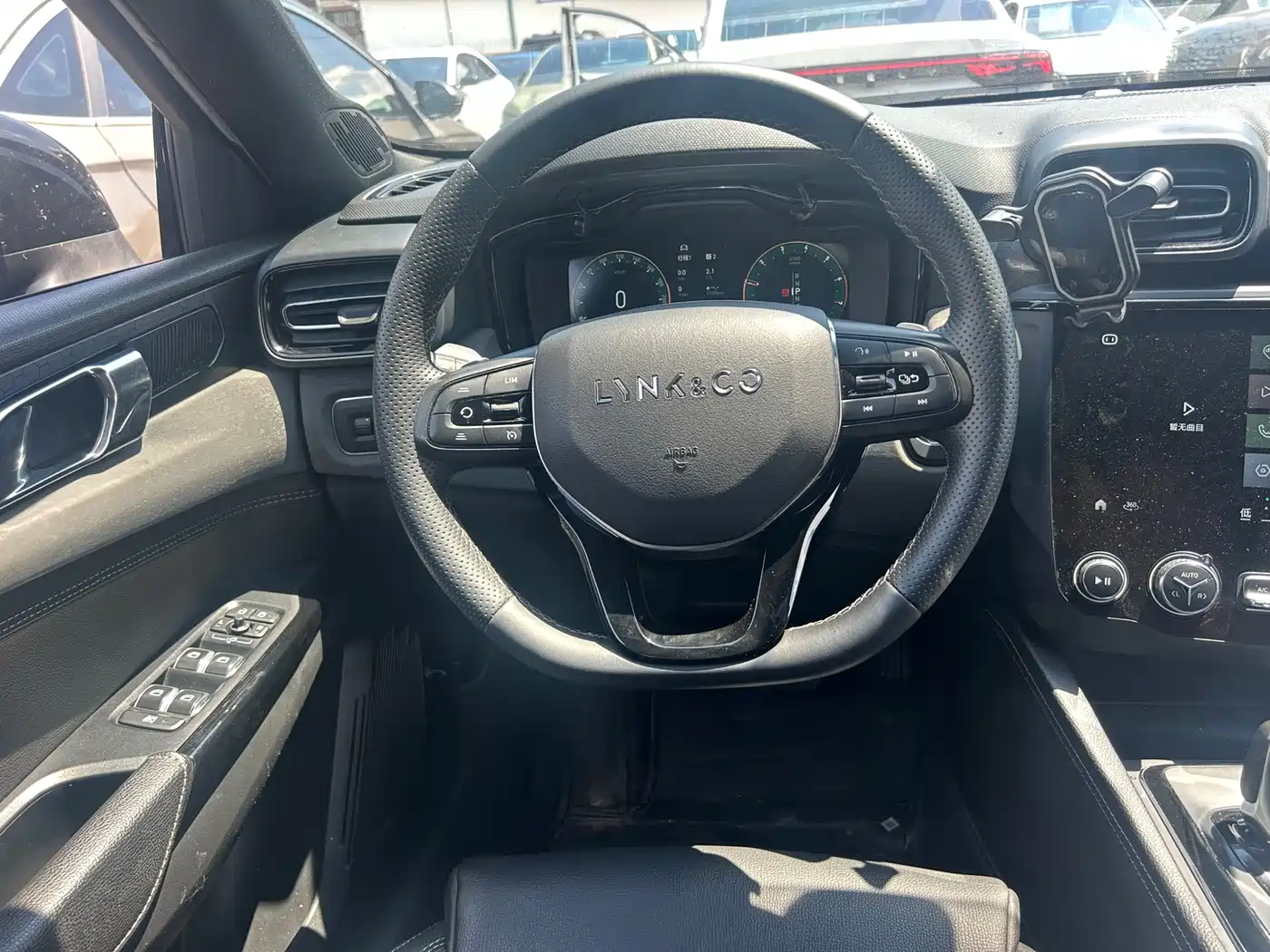 Lynk & Co 03 2021 1.5TD DCT Jin Pro фото 4