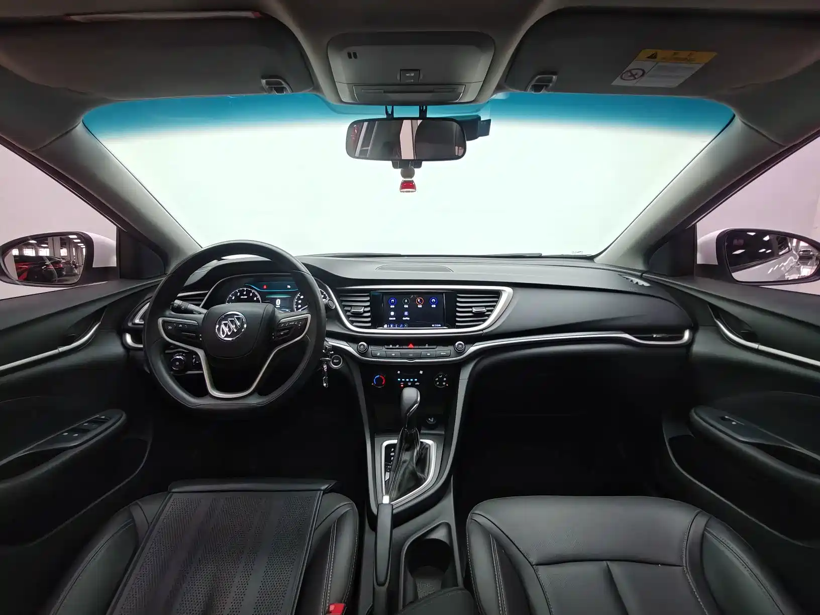 Фото 13 - Buick Excelle