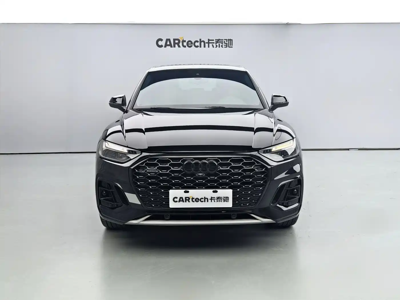 Audi Q5L Sportback 2022 Facelift 40 TFSI Luxury Style фото 2