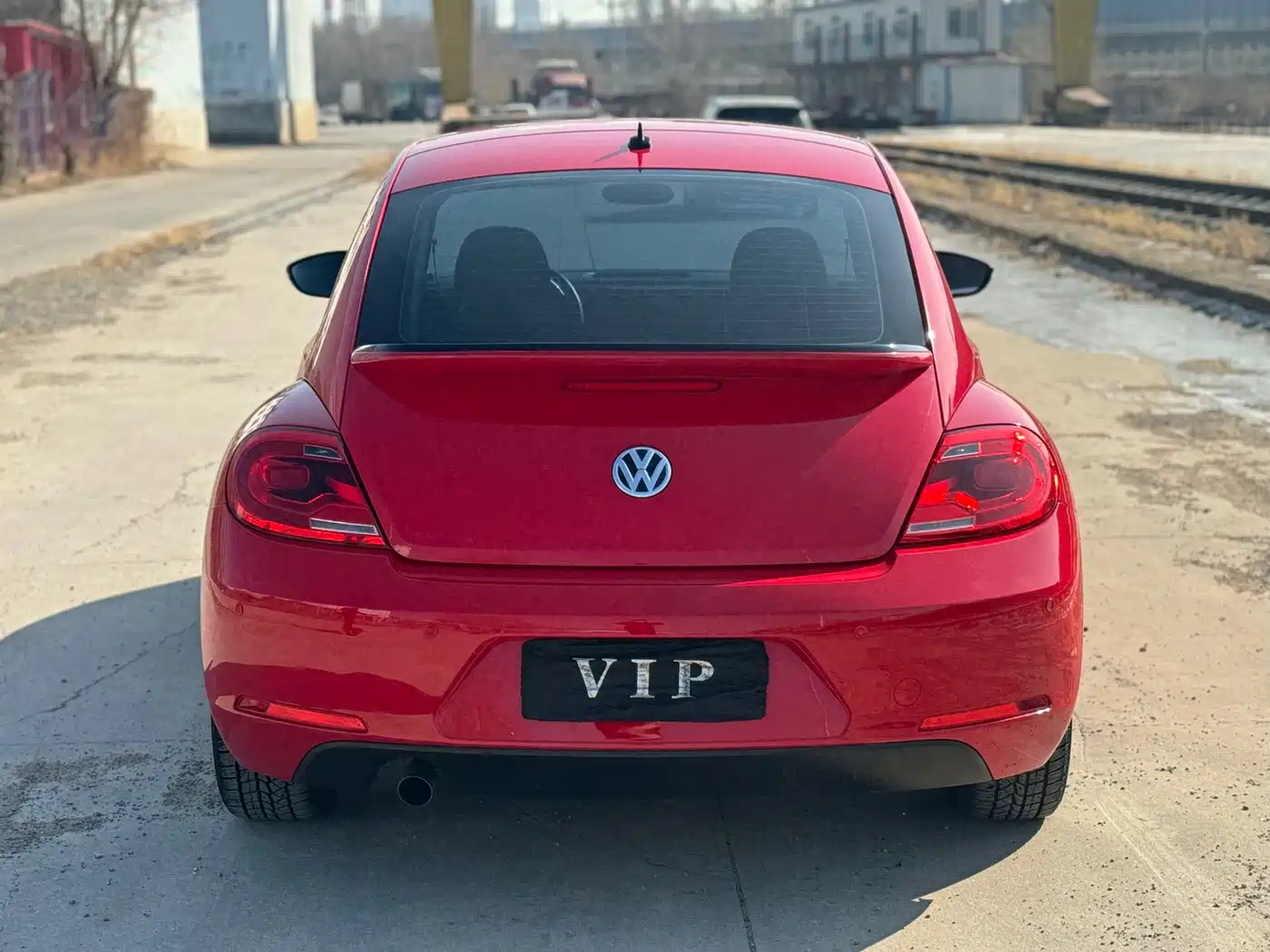 Volkswagen Beetle 2016 Model 180TSI Club Edition фото 4