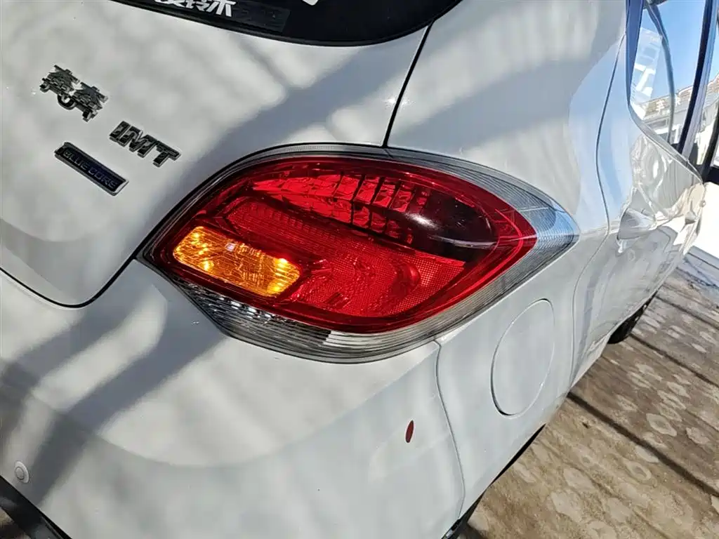 Changan Benben 2016 2015 1.4L IMT Premium (China V)