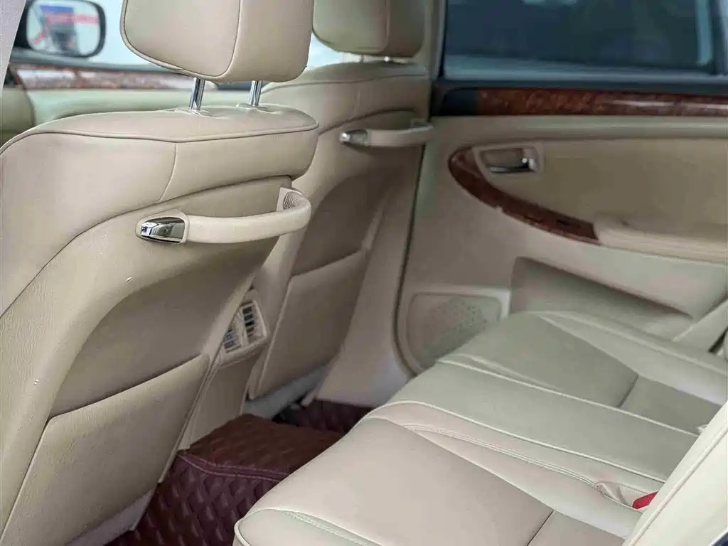 Toyota Crown 2005 Model 3.0L Royal Saloon фото 5