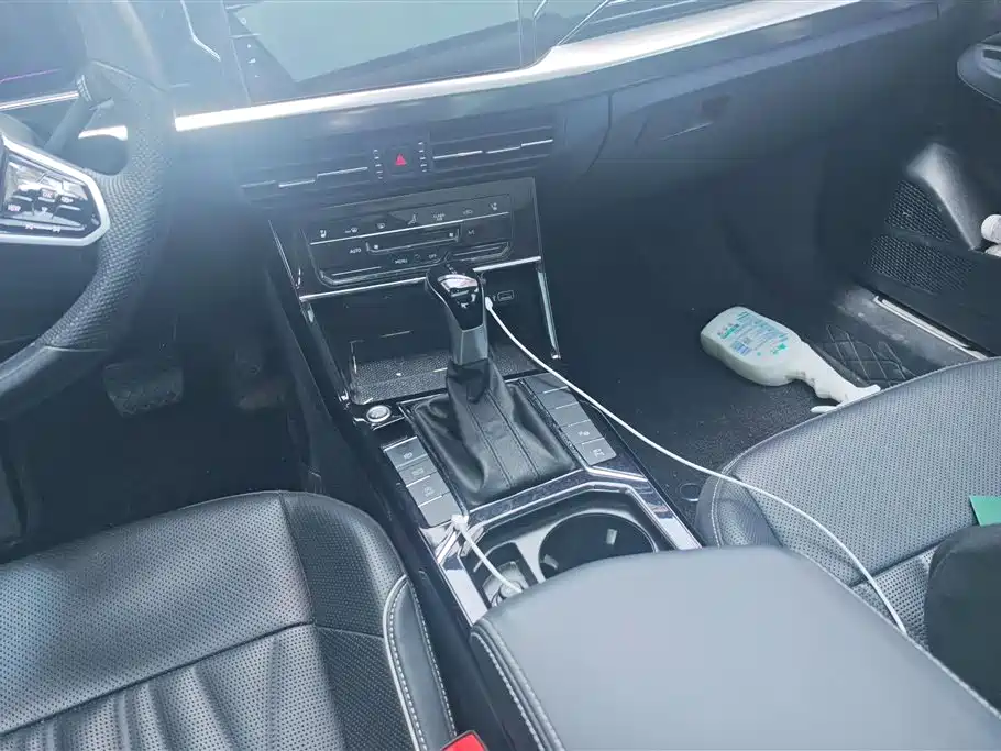 Volkswagen Passat 2023 Facelift 330TSI Luxury Edition фото 16