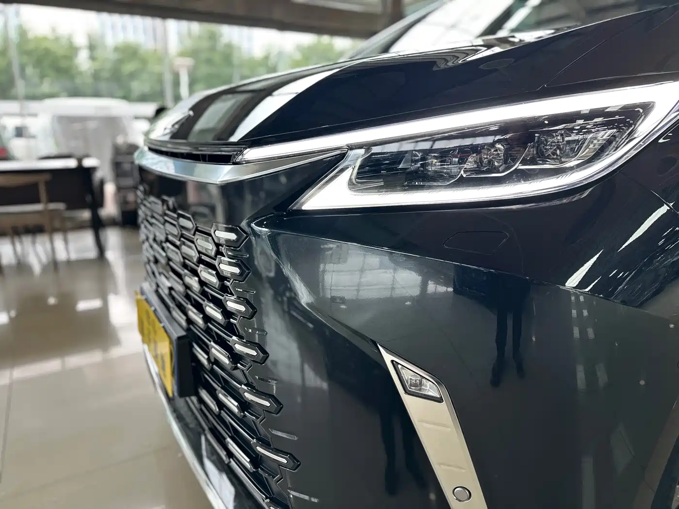 Lexus LM 2024 2023 350h 7-Seater Elegance Edition