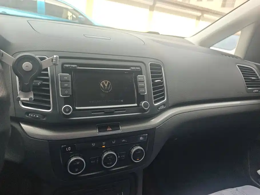 Фото 13 - Volkswagen Sharan