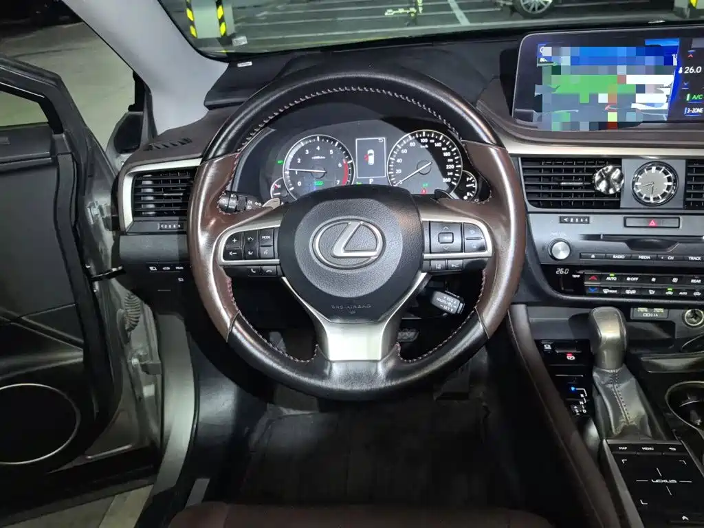 Photo 3 - Lexus RX