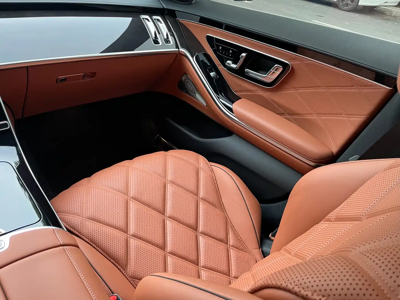 MERCEDES-BENZ MAYBACH S-CLASS