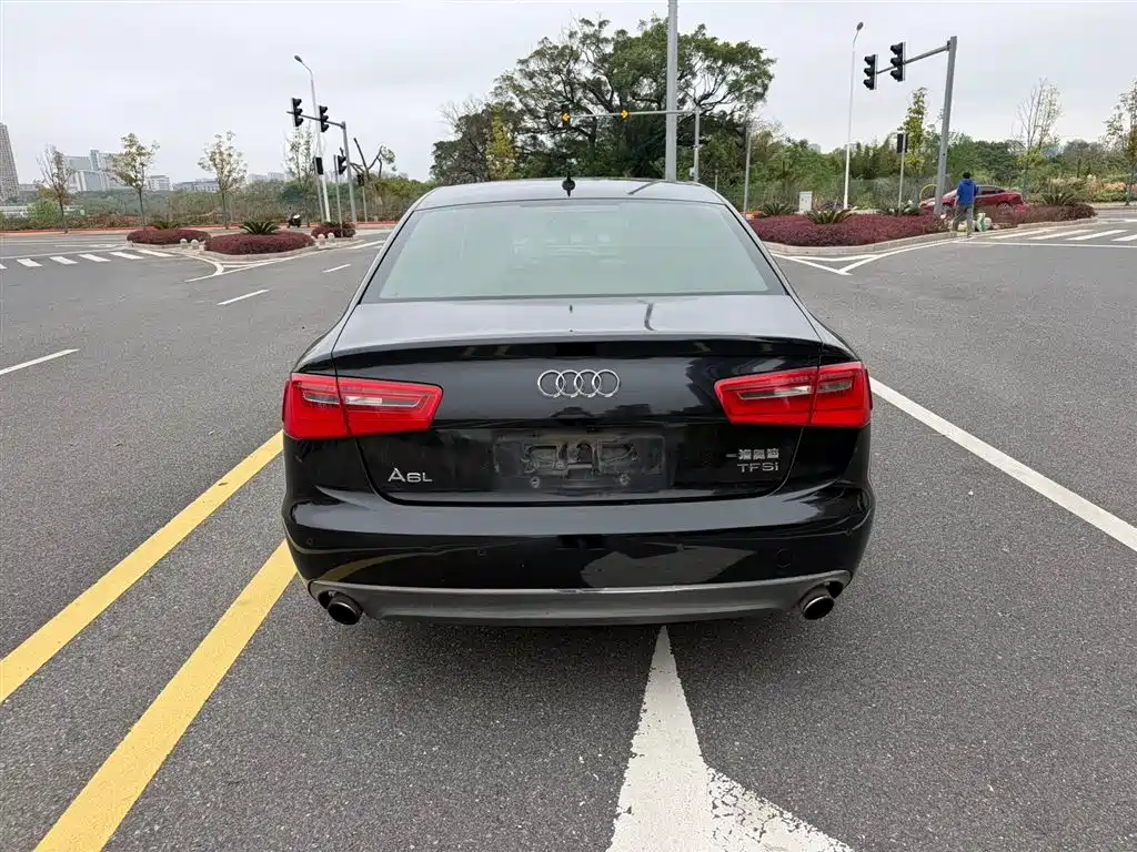 Audi A6L 2012 TFSI Standard фото 8