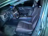Фото 8 - Lexus RX
