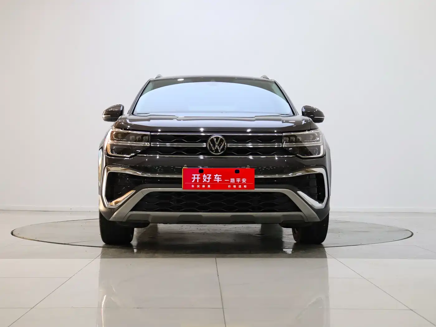 Volkswagen Tharu 2024 300TSI 2WD Moon Premium Edition фото 2